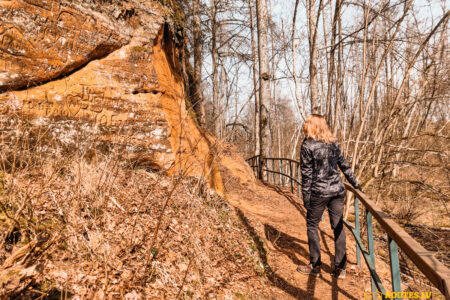 Quelle Rūcamavots und Rote Felsen — 4